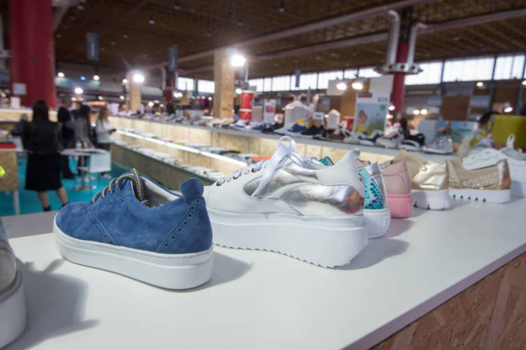 La transformación del calzado reta a los pequeños: tres fabricantes a concurso en una semana