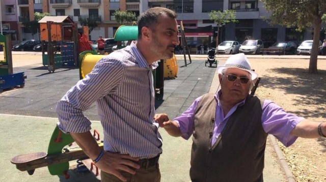 Juan Fuster (PP) promete un proyecto integral para el Clot e inversión en caminos rurales