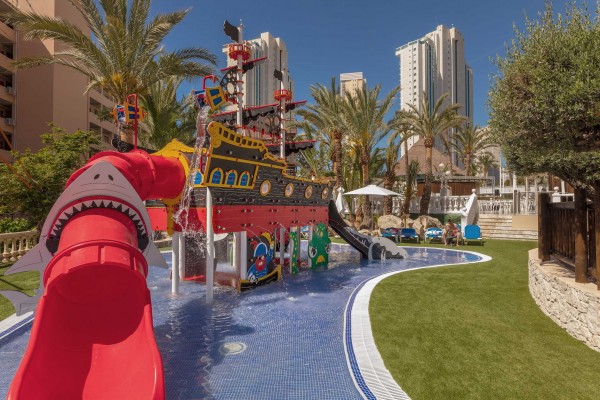 Una cadena hotelera de Benidorm incluirá food trucks en sus 