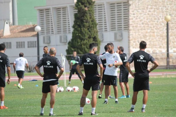 El Hércules solo ha sufrido una derrota en el primer partido de una fase de ascenso

