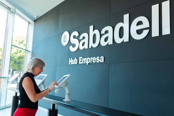 Banc Sabadell abre en València su primer 'hub' de empresas en España