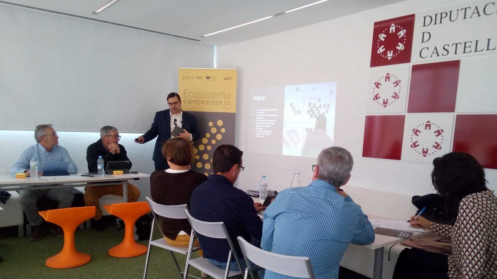 Los agentes del ecosistema emprendedor se forman para generar nuevas ideas de negocio