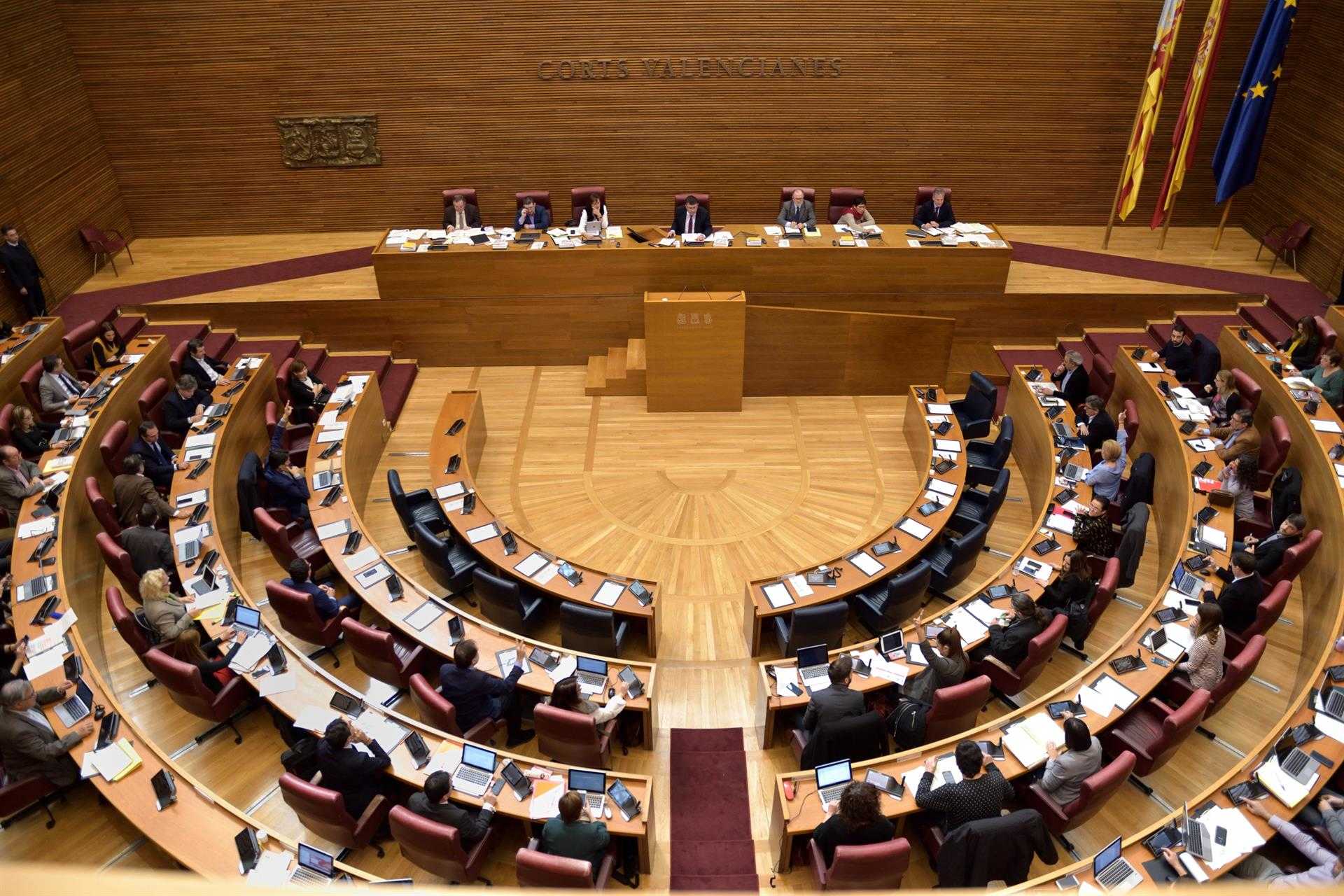 La Mesa de Les Corts espera que los 5 senadores territoriales se nombren antes de verano