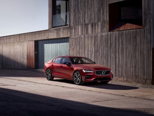 Volvo venderá este año en España 600 unidades del nuevo S60