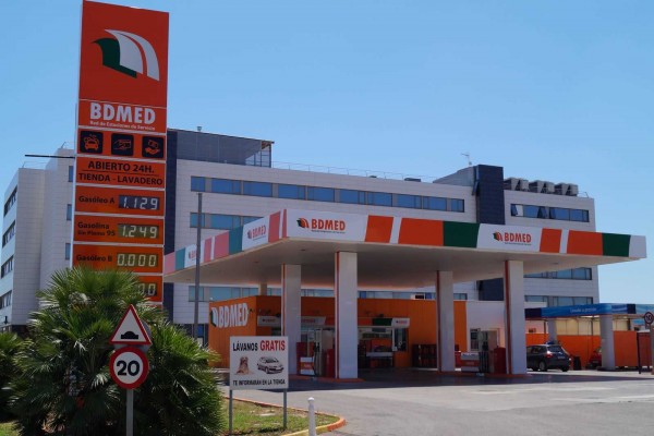 Mercalicante suma a la gasolinera 'low cost' castellonense BDMED en su parcela más accesible