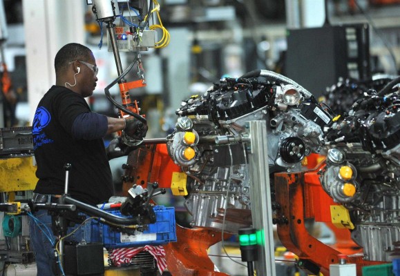 Ford recortará 7.000 empleos en todo el mundo, un 20% de altos directivos