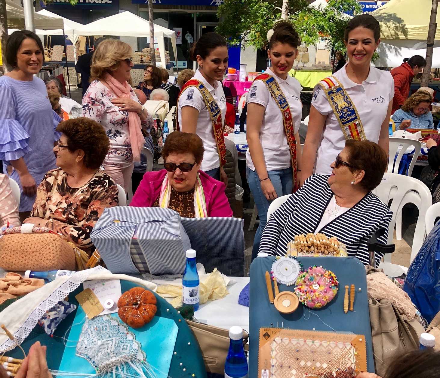 Bolillos, paellas y ‘bou del poble’ copan las fiestas de Almassora en la jornada de domingo