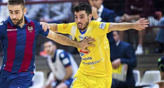 Iván Rumbo deja el Peñíscola