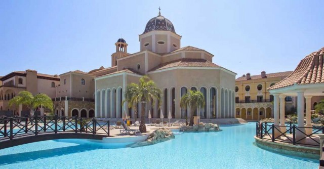 Blackstone invierte 7 millones en una reforma integral del Villaitana para relanzar el hotel