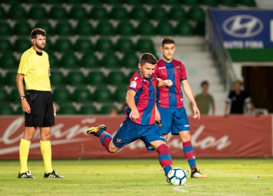 Bardhi y Lukic, convocados por Macedonia y Serbia sub21, respectivamente

