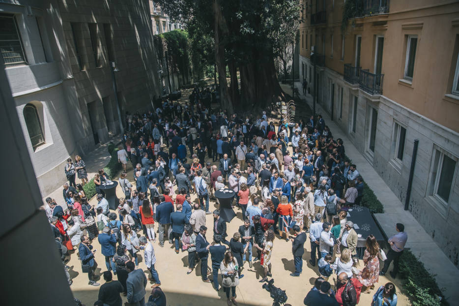 La cúpula del PPCV se borra del copetín de Les Corts 