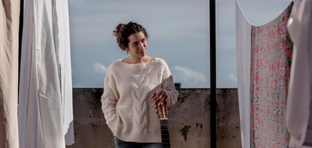 La cantautora castellonense Xiomara Abello inaugura ‘Indrets Sonors’ en Valencia