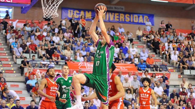 Unicaja será el rival en cuartos de playoff si vence hoy a Tenerife en La Laguna