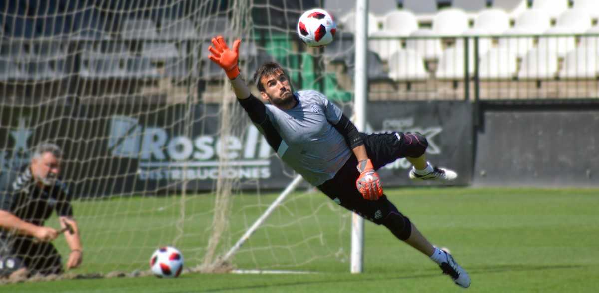 Álvaro Campos, portero del Castellón: 