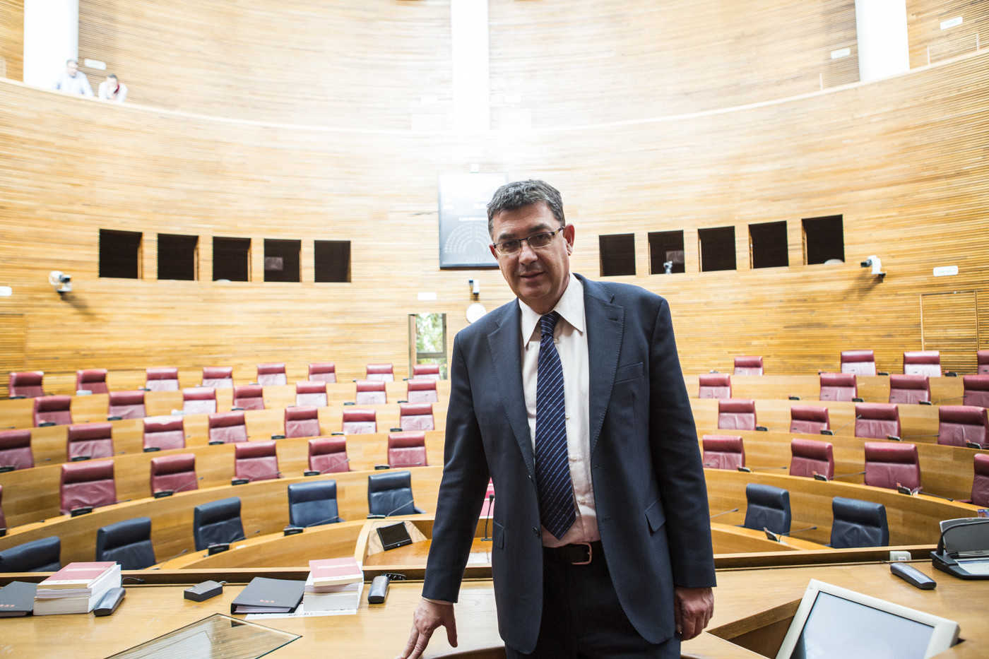 Morera vence las reticencias del Bloc con el apoyo de Oltra y Puig y seguirá al frente de Les Corts