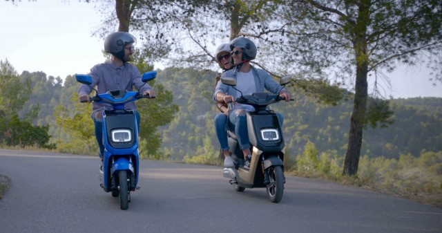 Next Electric Motors, de Juan Roig, entrega las primeras unidades de su primera moto eléctrica