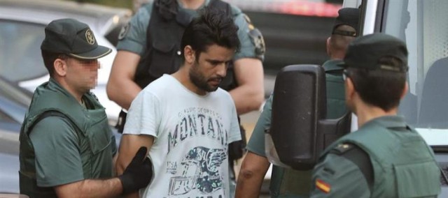 El juez deja en libertad a Salah El Karib, dueño del locutorio de Ripoll, que permanecía detenido