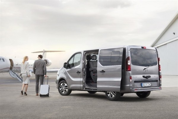 Opel presenta los nuevos Vivaro Tourer y Combi Plus para pasajeros

