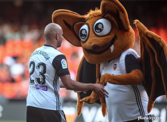 El Valencia CF espera hoy ofertas por Abdennour antes de aceptar su cesión al Zenit