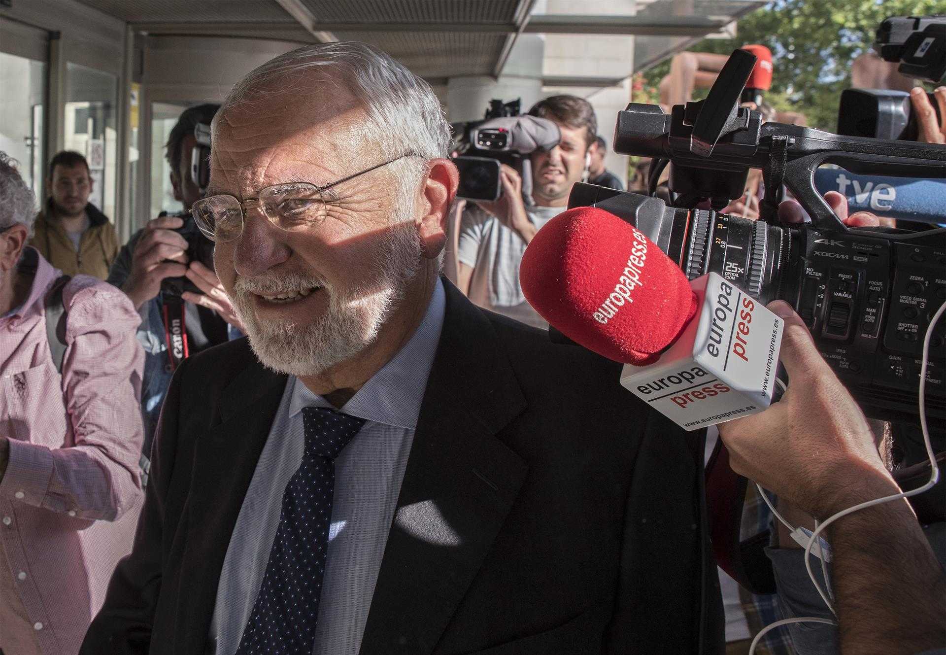 Cotino declara por la visita del Papa y aporta un informe pericial sobre las contrataciones