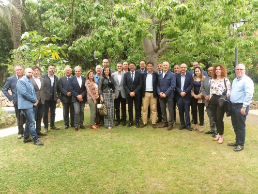 Barcala anuncia un nuevo Plan General en cuatro años que refuerce el eje Alicante-Elche