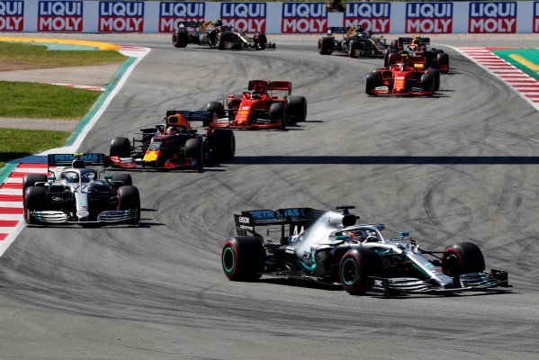 Hamilton recupera el mando y Mercedes prolonga su dictadura


