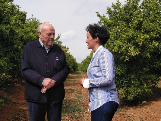 Carmina Ballester (PP) promete poner en marcha una oficina de atención a los agricultores de Onda