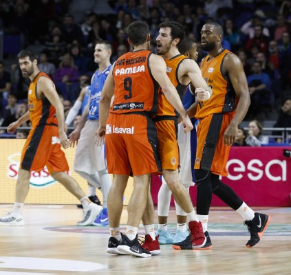 Un Valencia Basket ya cabeza de serie en playoff recibe a un Estudiantes que lucha por la permanencia