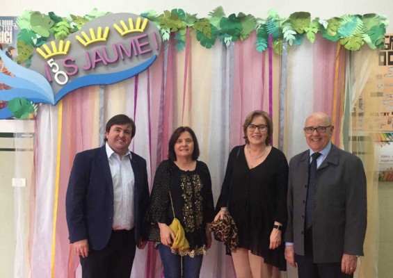 El IES Jaume I de Borriana celebra un 50 aniversario arropado por quienes forman parte de su historia

