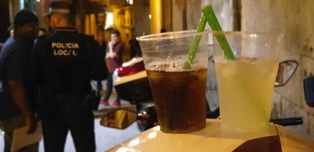 La Policía levanta 90 actas en el operativo de control contra el botellón