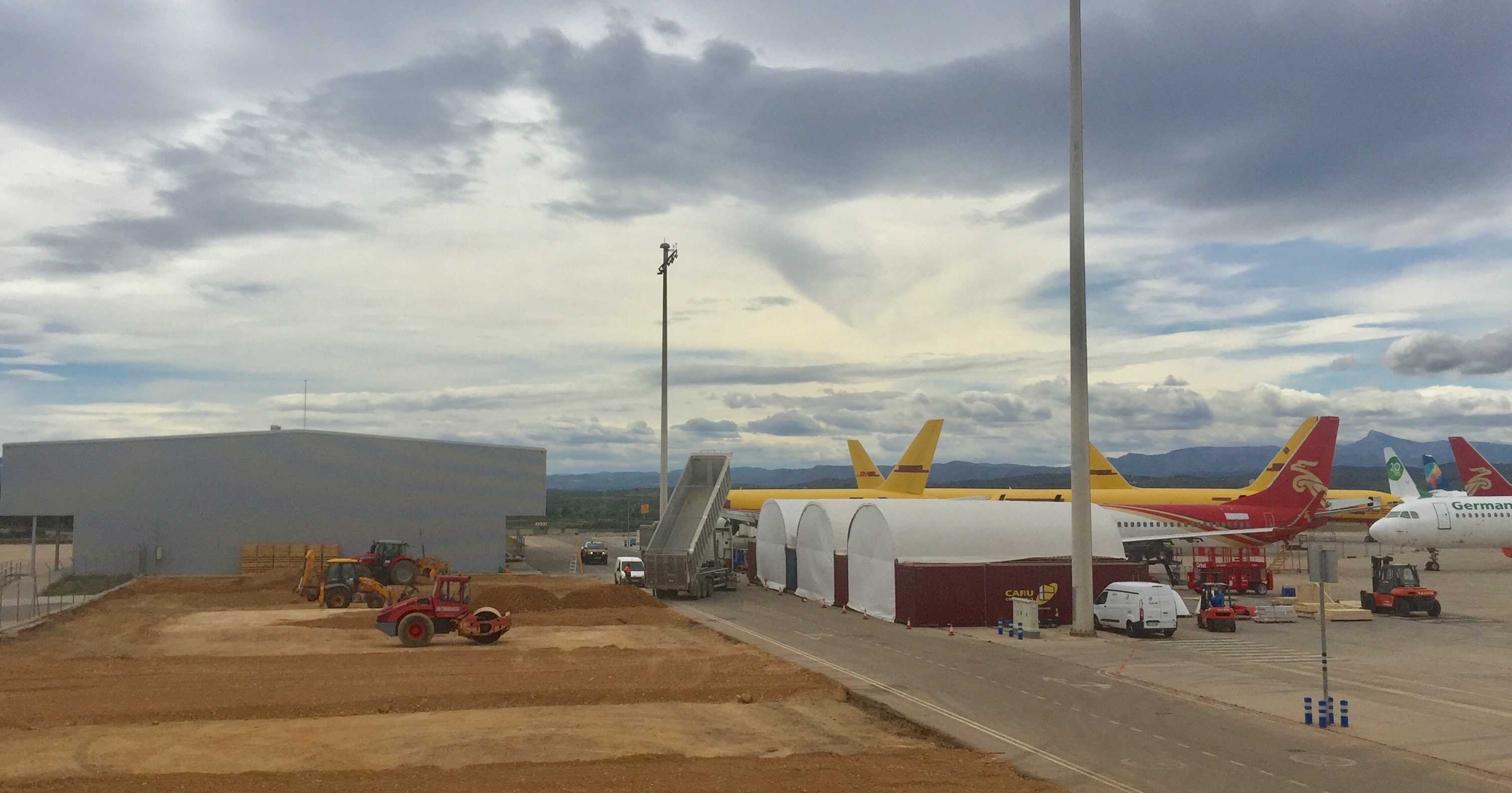 El aeropuerto de Castelló amplía su estacionamiento para poder acoger más vuelos