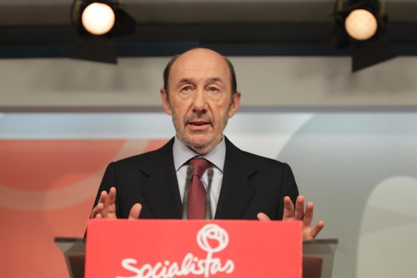 El PSPV suspende sus actos de campaña de este viernes y del sábado por la muerte de Rubalcaba