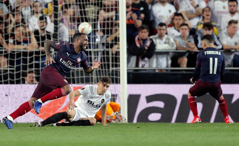 La sociedad 'Lacazette-Aubameyang' despide al Valencia de Europa