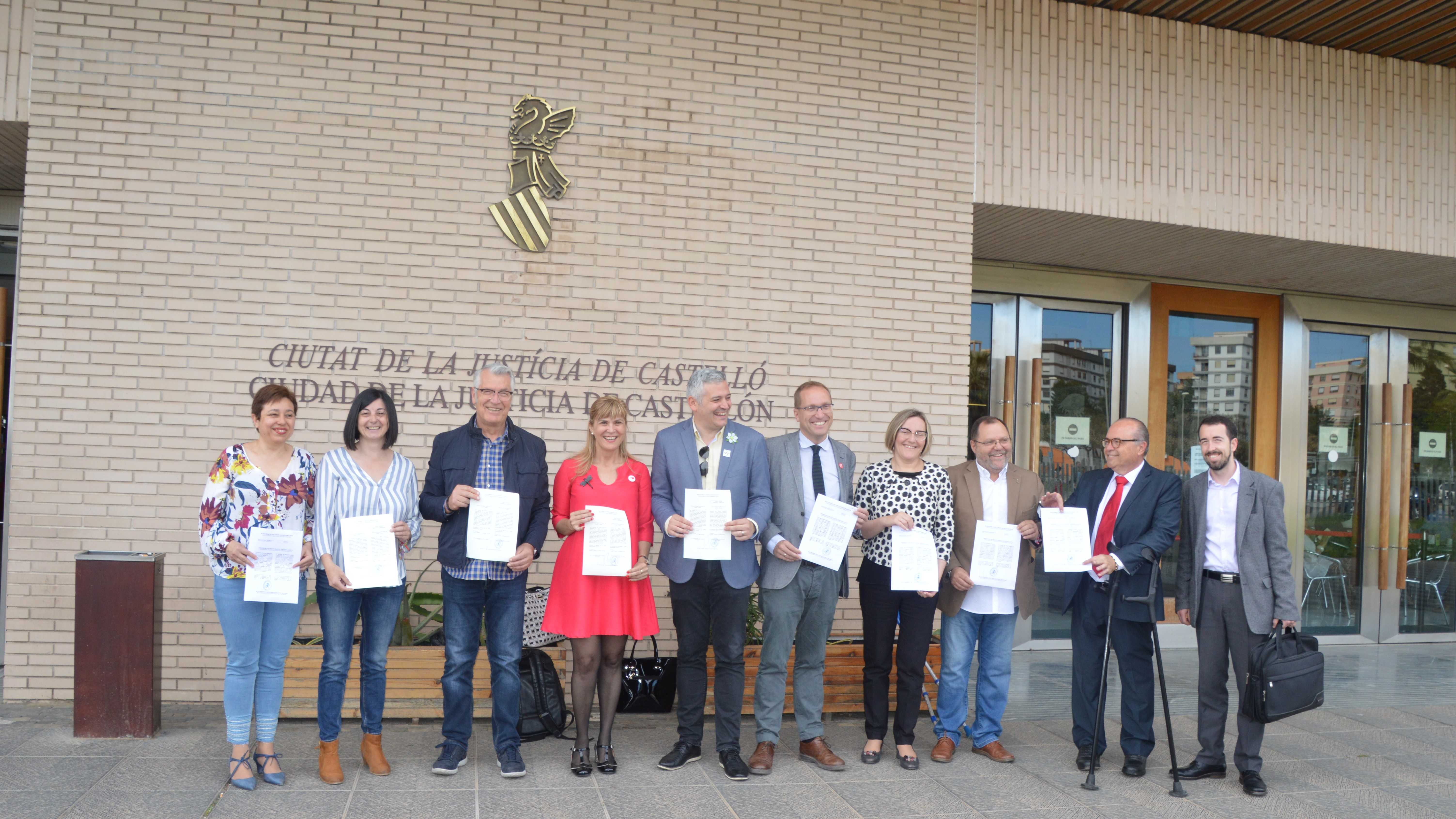 Los doce diputados electos del PSOE por la provincia de Castellón recogen sus actas