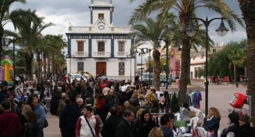 El comercio de les Alqueries sale a la calle en la tercera edición de 'La Fira del Comerç' 