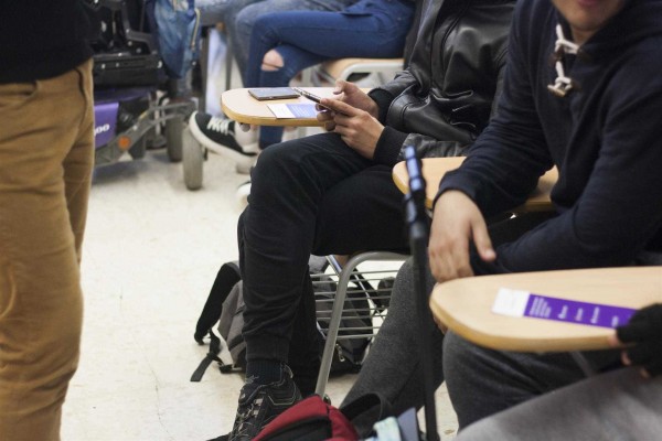Una 'app' valenciana permite que los alumnos denuncien casos de acoso escolar desde el móvil