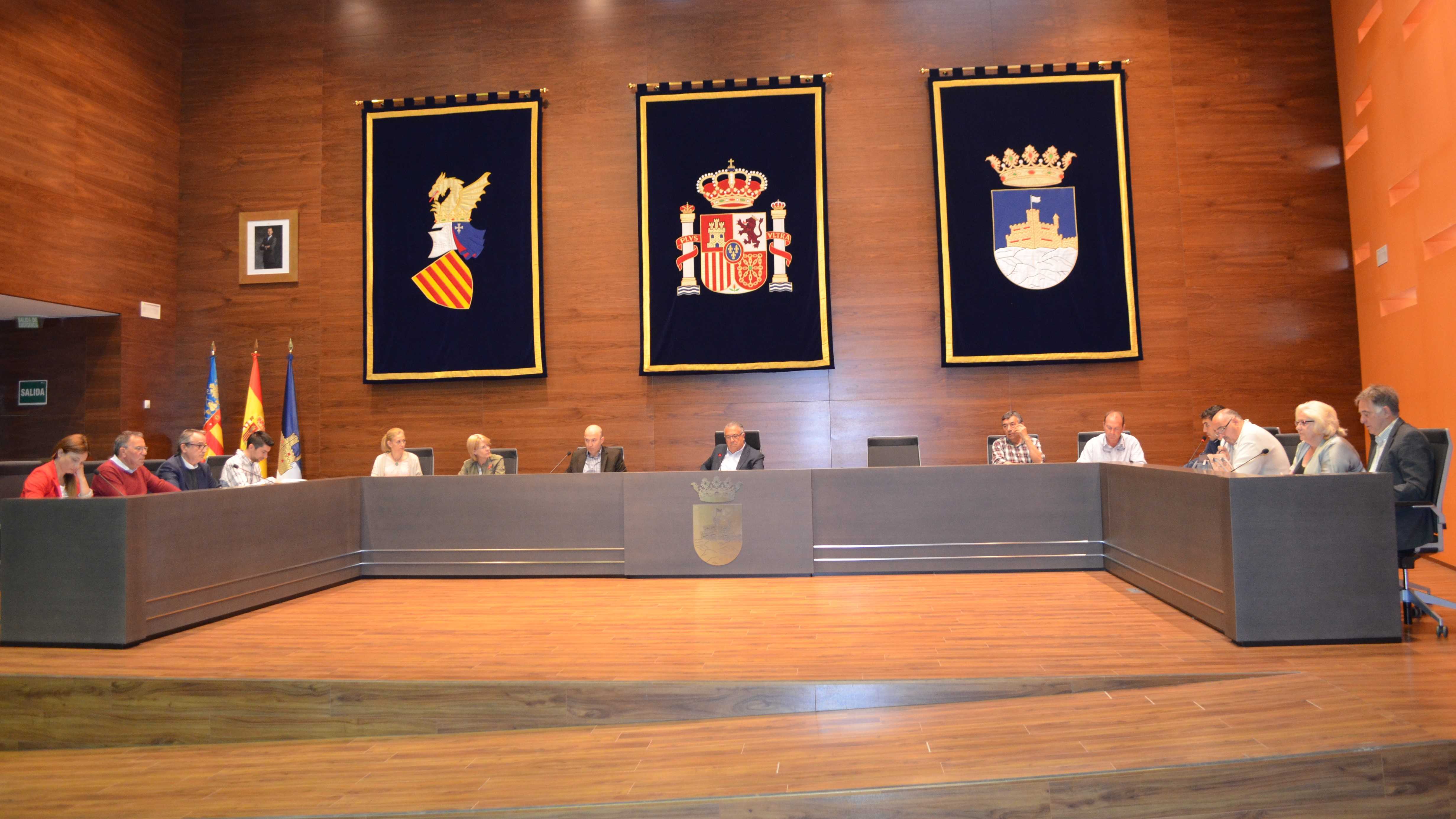 Orpesa aprueba el nuevo plan de igualdad y prorroga la concesión de la Torre del Rey