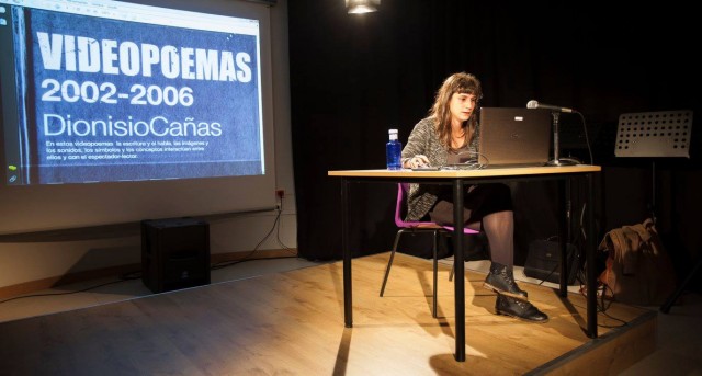 La poesía busca nuevos límites a través de los formatos en Valencia