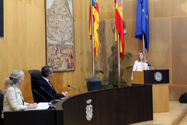 Benidorm concede la 'Distinción Europa' a la vicepresidenta del Banco Europeo de Inversión