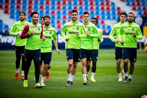 El Levante se salvó en 2 de los 3 precedentes a una situación como la actual
