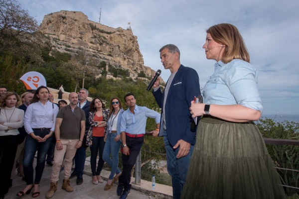 Cs presume de crecimiento con Cantó y mira a la Alcaldía para 'limpiar' Alicante
