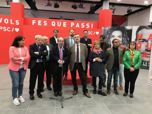 Montilla registra ante el Parlamento catalán su renuncia a senador para dejar paso a Iceta