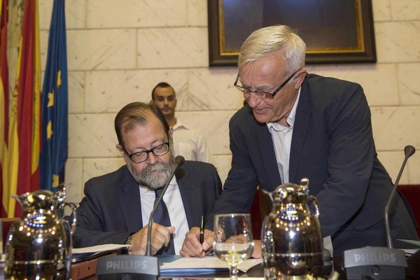 El Ayuntamiento de València perdona el IBI al PCE para justificar la exención de impuestos al PSOE

