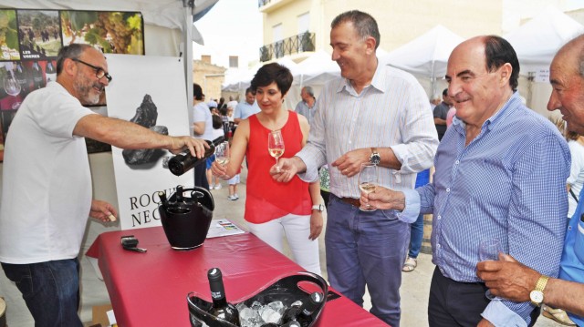 Nueva edición de la Fira del Vi de Les Useres con degustación de vinos de bodegas locales