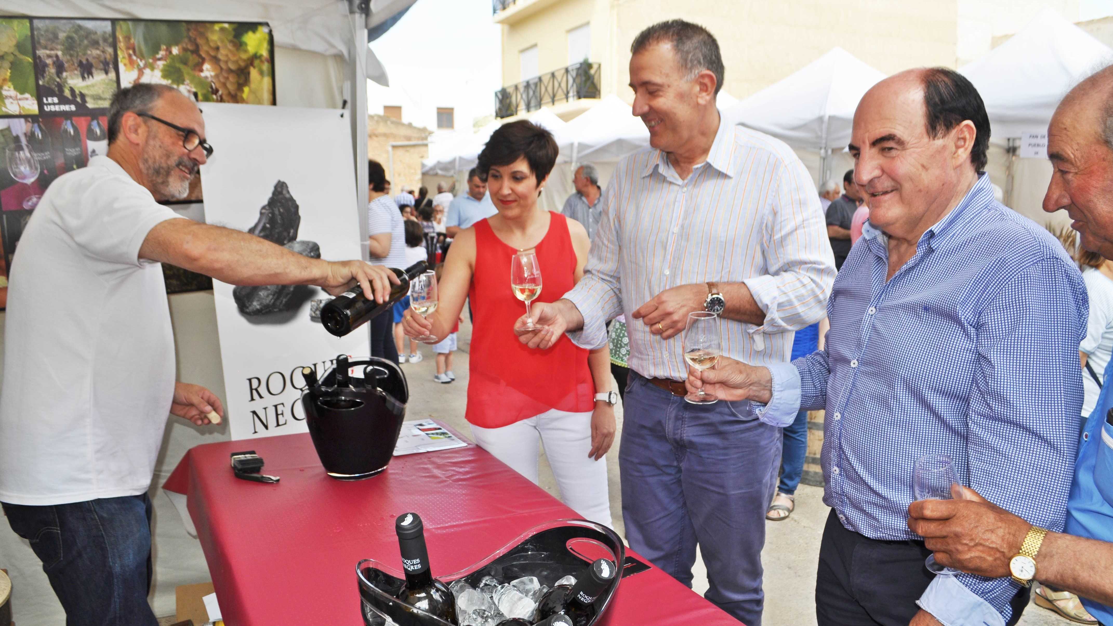 Nueva edición de la Fira del Vi de Les Useres con degustación de vinos de bodegas locales