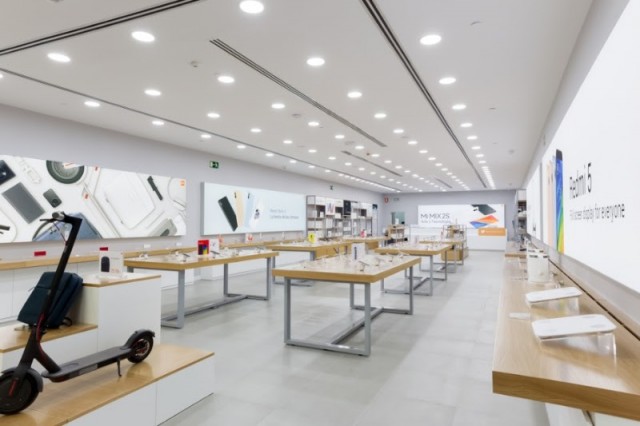 Xiaomi se estrena en el centro comercial Salera con una apertura repleta de regalos tecnológicos