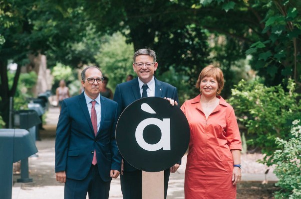 La tele que no se ve, la radio que no se escucha