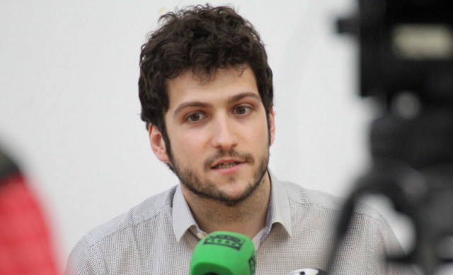 Podem consultará a sus bases si debe entrar en el Consell… tras haber asegurado que lo hará