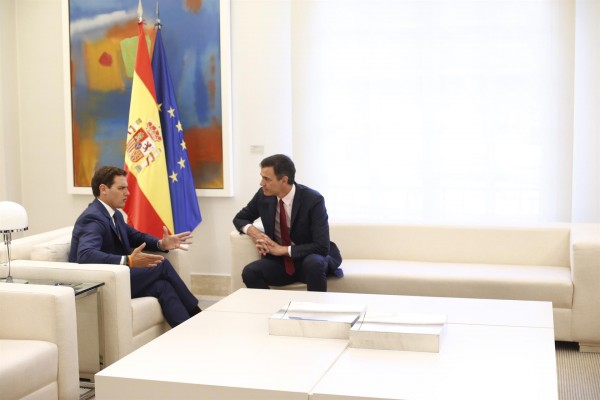 Albert Rivera pide a Sánchez activar el 155 emplazando a Torra a aplicar la Constitución