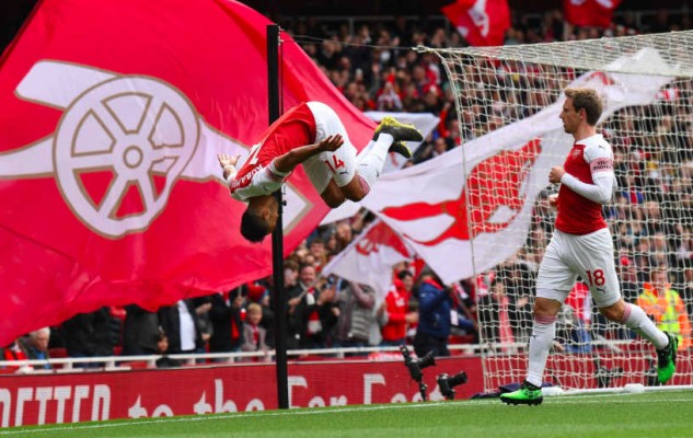 El Arsenal se queda virtualmente fuera de la pelea por la 'Champions'

